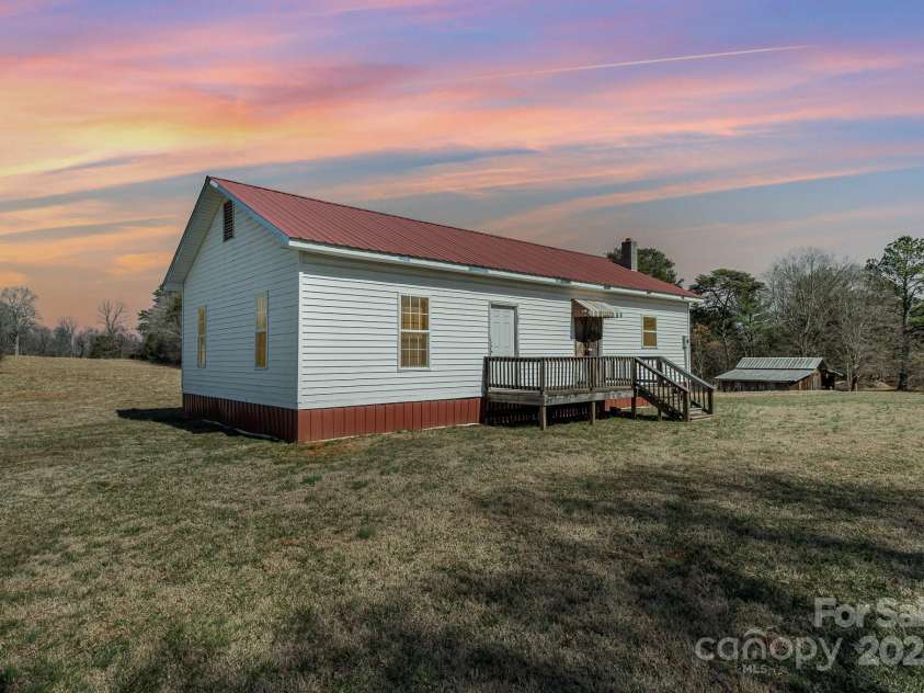 202 Deitz Road, Statesville, NC 28625.  MLS# CAR4220770, YatesRealty ID 2380. 