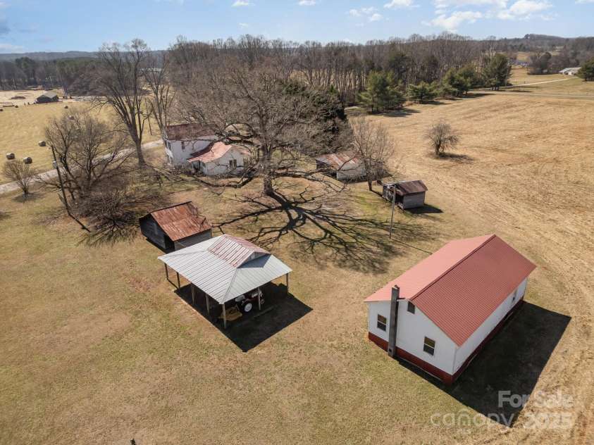 202 Deitz Road, Statesville, NC 28625.  MLS# CAR4220770, YatesRealty ID 2380. 