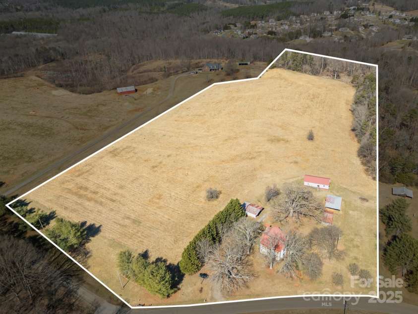 202 Deitz Road, Statesville, NC 28625.  MLS# CAR4220770, YatesRealty ID 2380. Approximate lot lines