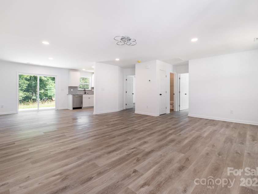 157 Fraley Road, Gastonia, NC 28052.  MLS# CAR4273494, YatesRealty ID 23800. 