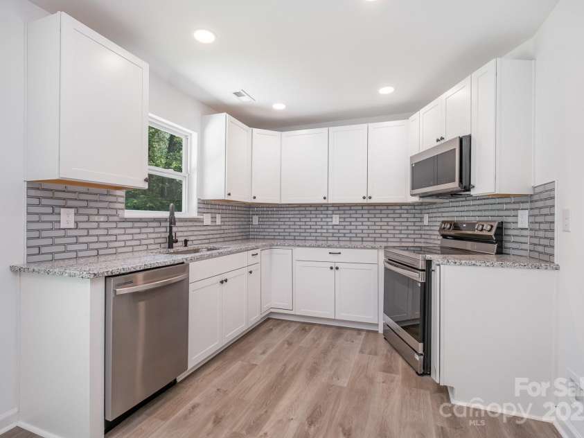 157 Fraley Road, Gastonia, NC 28052.  MLS# CAR4273494, YatesRealty ID 23800. 