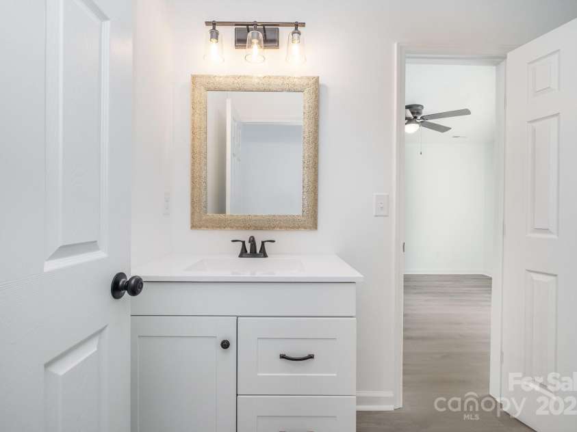 157 Fraley Road, Gastonia, NC 28052.  MLS# CAR4273494, YatesRealty ID 23800. 