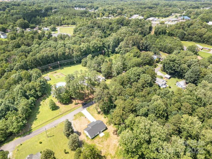 157 Fraley Road, Gastonia, NC 28052.  MLS# CAR4273494, YatesRealty ID 23800. 