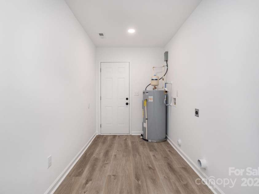 157 Fraley Road, Gastonia, NC 28052.  MLS# CAR4273494, YatesRealty ID 23800. Landry room