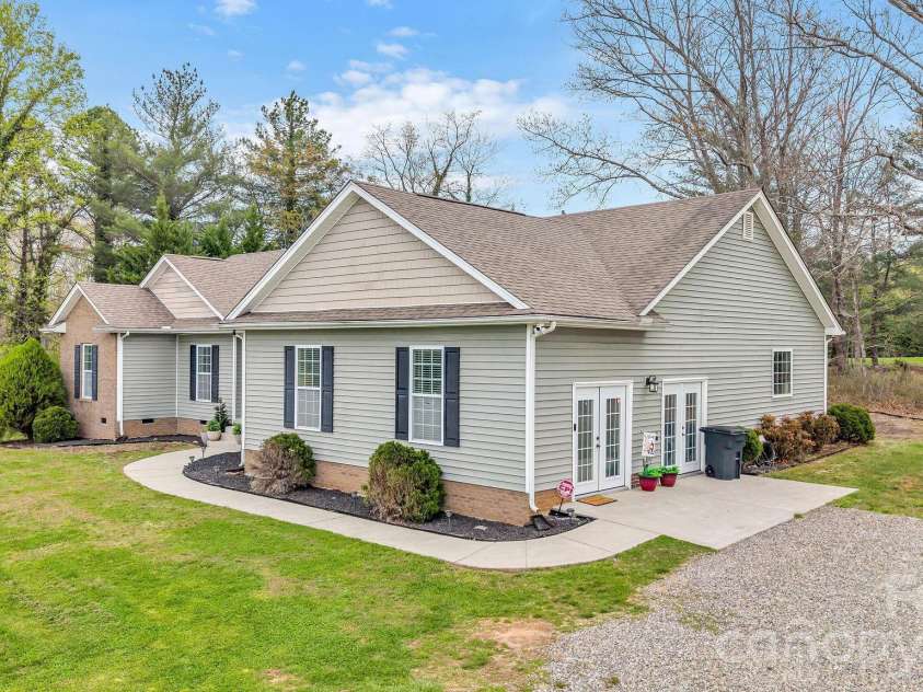 2228 Sparta Road, North Wilkesboro, NC 28659.  MLS# CAR4376423, YatesRealty ID 23800. 