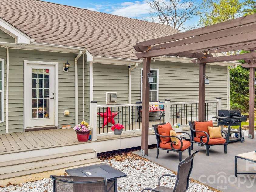 2228 Sparta Road, North Wilkesboro, NC 28659.  MLS# CAR4376423, YatesRealty ID 23800. 