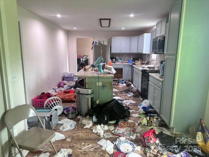 32891 Nc 49 Highway, New London, NC 28127.  MLS# CAR4272683, YatesRealty ID 23801. 