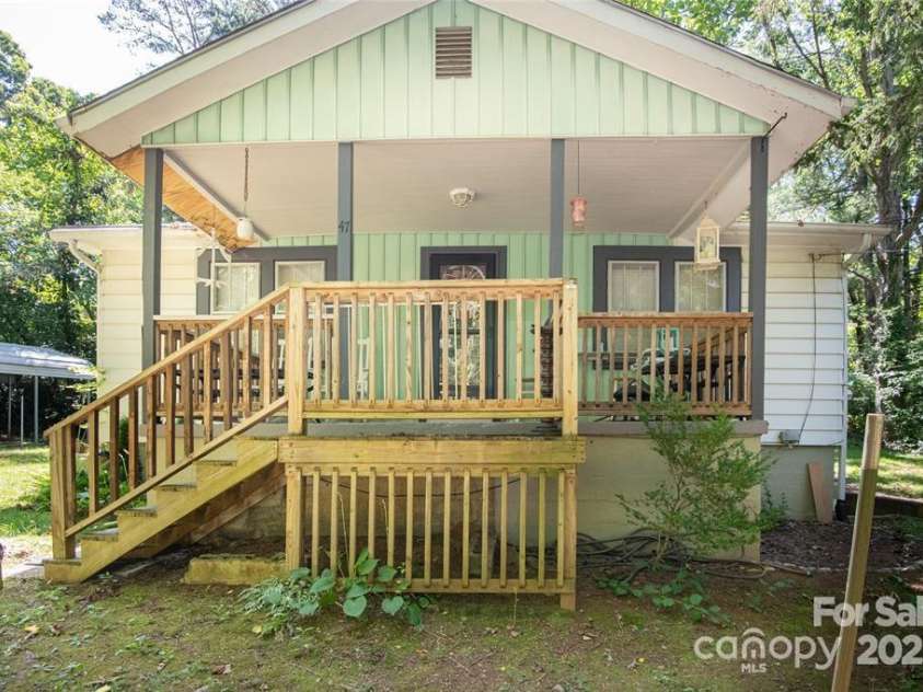 47 Campground Road, Asheville, NC 28805.  MLS# CAR4276205, YatesRealty ID 23803. 