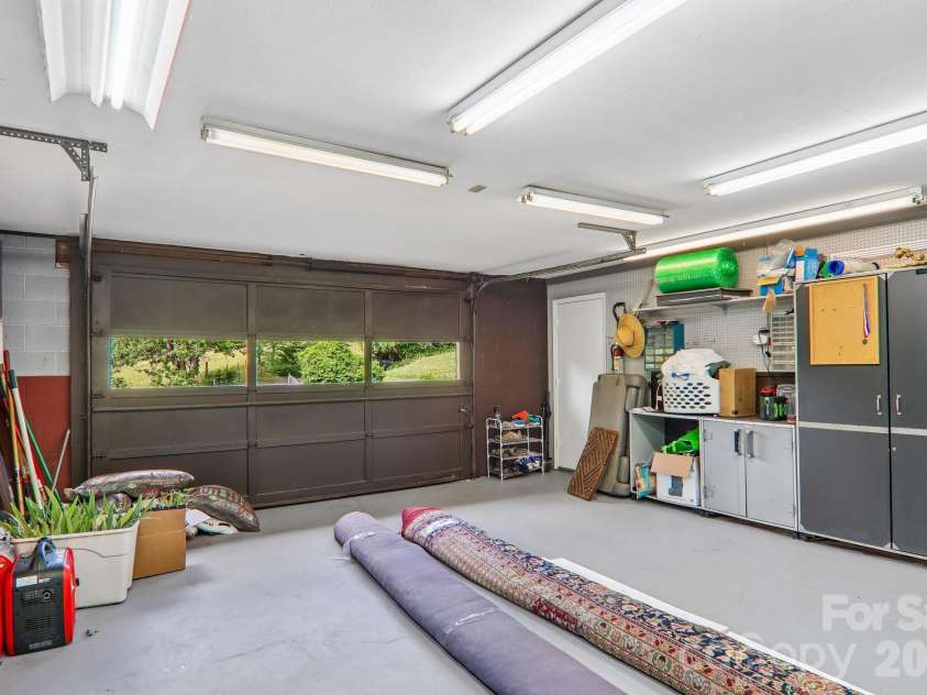 401 Lower Grassy Branch Road, Asheville, NC 28805.  MLS# CAR4376459, YatesRealty ID 23804. 