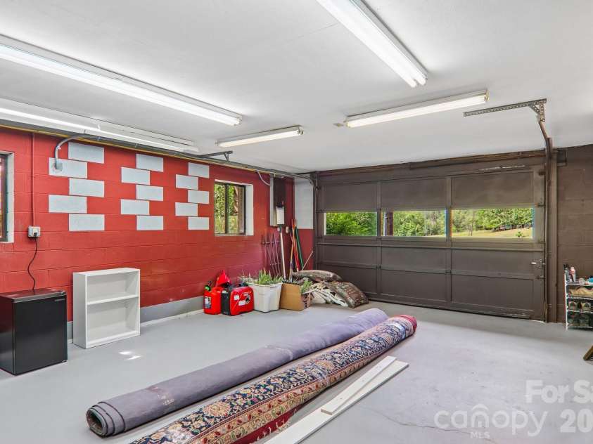 401 Lower Grassy Branch Road, Asheville, NC 28805.  MLS# CAR4376459, YatesRealty ID 23804. Double Garage