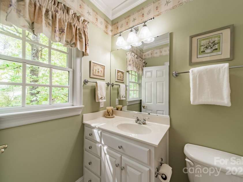 4646 Eagle Pointe Court, Denver, NC 28037.  MLS# CAR4240502, YatesRealty ID 23804. 