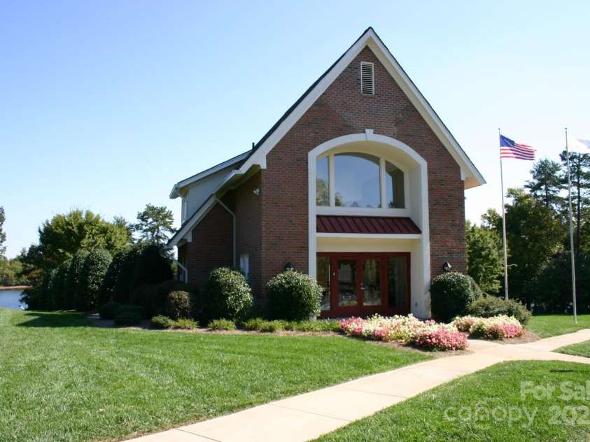 4646 Eagle Pointe Court, Denver, NC 28037.  MLS# CAR4240502, YatesRealty ID 23804. Sailview Clubhouse