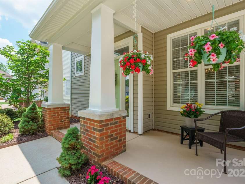 20444 Greenway Heights Drive, Cornelius, NC 28031.  MLS# CAR4274002, YatesRealty ID 23805. 