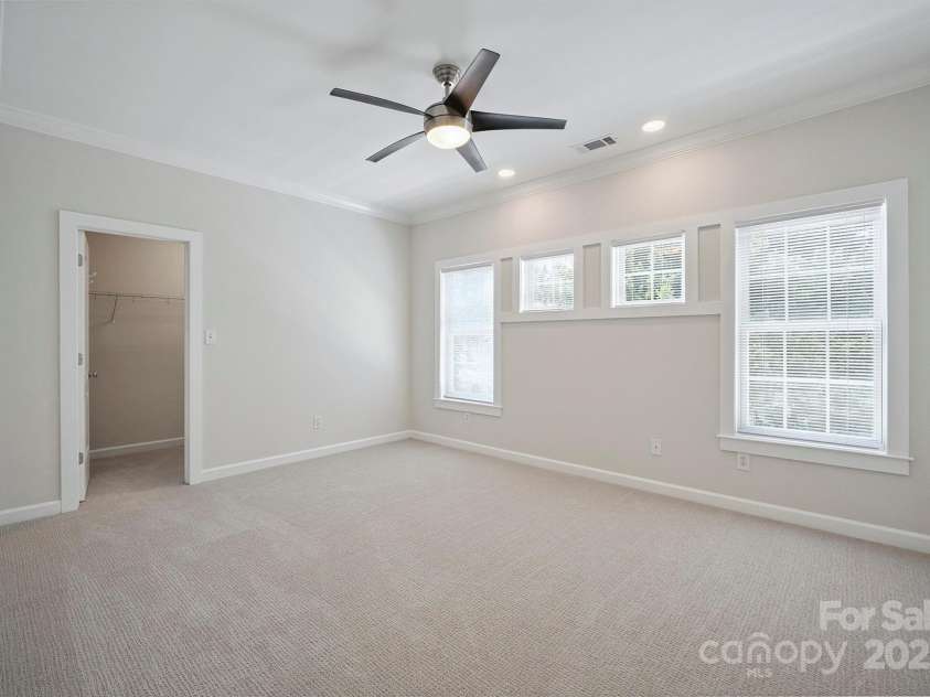 20444 Greenway Heights Drive, Cornelius, NC 28031.  MLS# CAR4274002, YatesRealty ID 23805. 