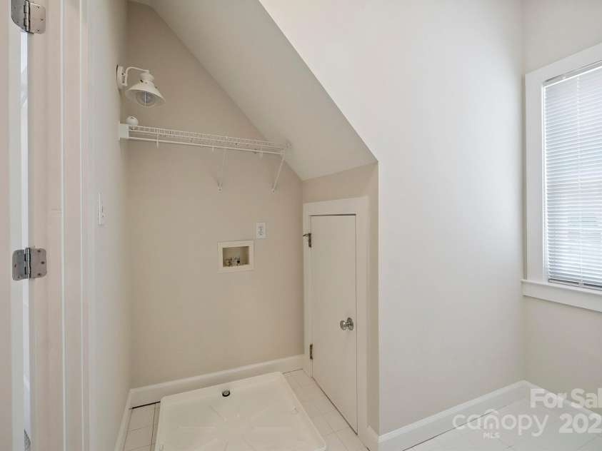 20444 Greenway Heights Drive, Cornelius, NC 28031.  MLS# CAR4274002, YatesRealty ID 23805. 