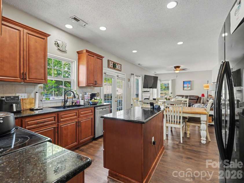 5716 Autumn Knoll Place, Concord, NC 28027.  MLS# CAR4381131, YatesRealty ID 23805. 