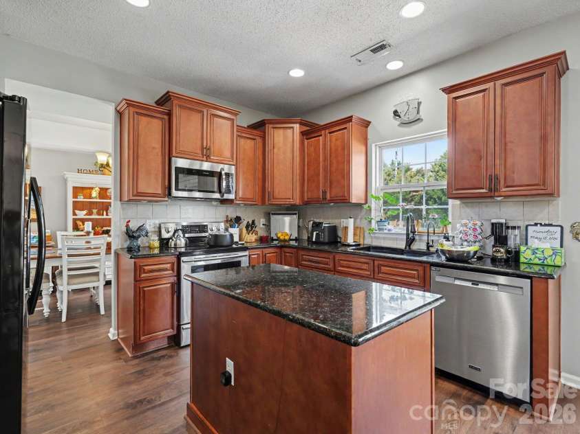 5716 Autumn Knoll Place, Concord, NC 28027.  MLS# CAR4381131, YatesRealty ID 23805. 