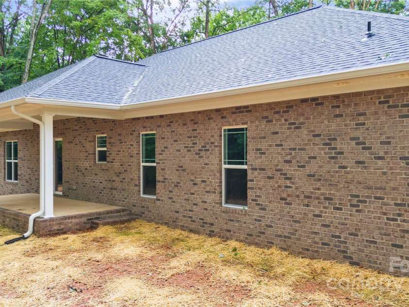 222 Elm Street, Mocksville, NC 27028.  MLS# CAR4275748, YatesRealty ID 23806. 