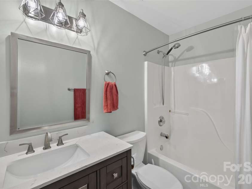 110 Humbold Place, Mooresville, NC 28115.  MLS# CAR4403086, YatesRealty ID 23807. 