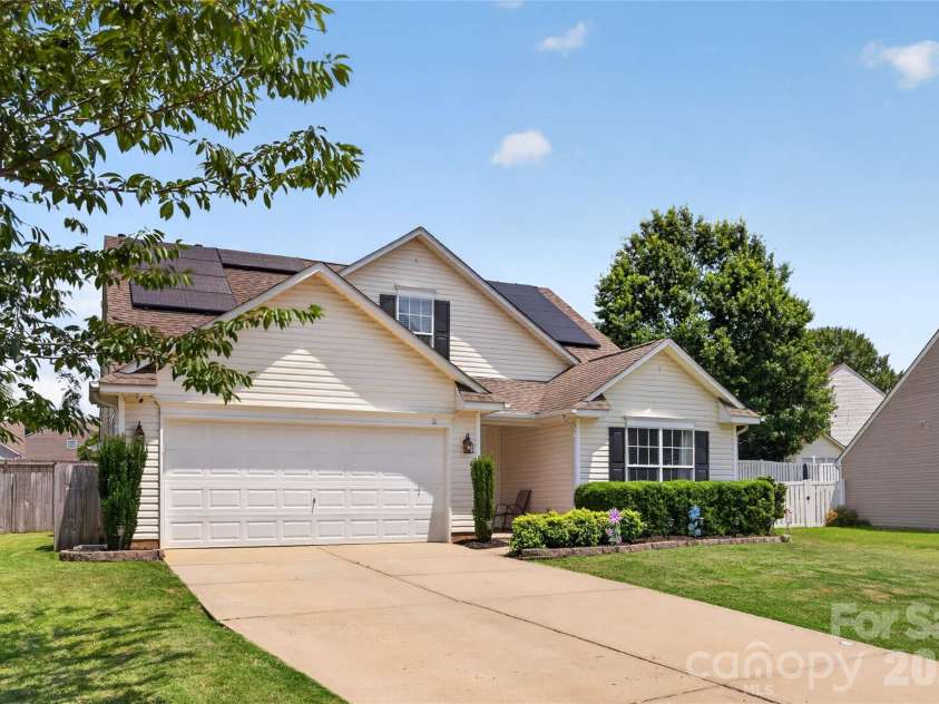 110 Humbold Place, Mooresville, NC 28115.  MLS# CAR4403086, YatesRealty ID 23807. 