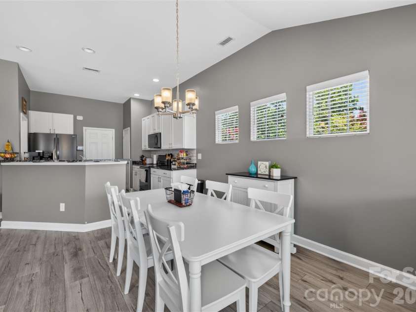 110 Humbold Place, Mooresville, NC 28115.  MLS# CAR4403086, YatesRealty ID 23807. 