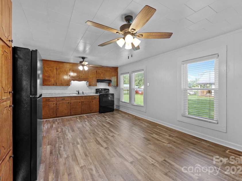 28419 NC Hwy 73 Highway, Albemarle, NC 28001.  MLS# CAR4226158, YatesRealty ID 23808. Coming into dining and kitchen area