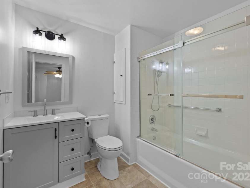28419 NC Hwy 73 Highway, Albemarle, NC 28001.  MLS# CAR4226158, YatesRealty ID 23808. Master bath