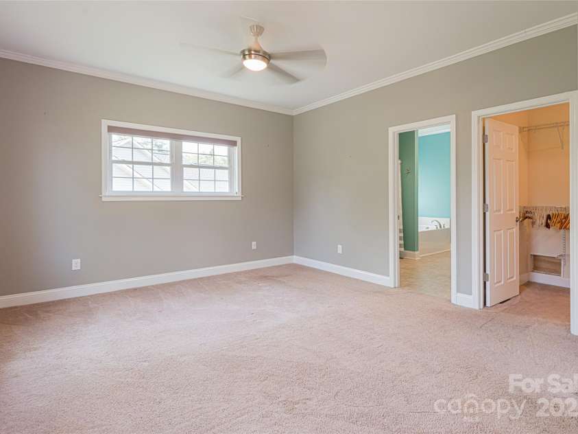 106 Beaver Dam Drive, Mills River, NC 28759.  MLS# CAR4271266, YatesRealty ID 23809. 