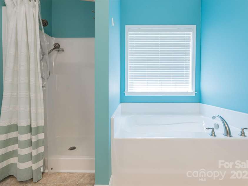 106 Beaver Dam Drive, Mills River, NC 28759.  MLS# CAR4271266, YatesRealty ID 23809. 