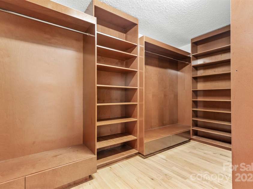 60 Sigmon Drum Road, Hickory, NC 28601.  MLS# CAR4208475, YatesRealty ID 2381. 