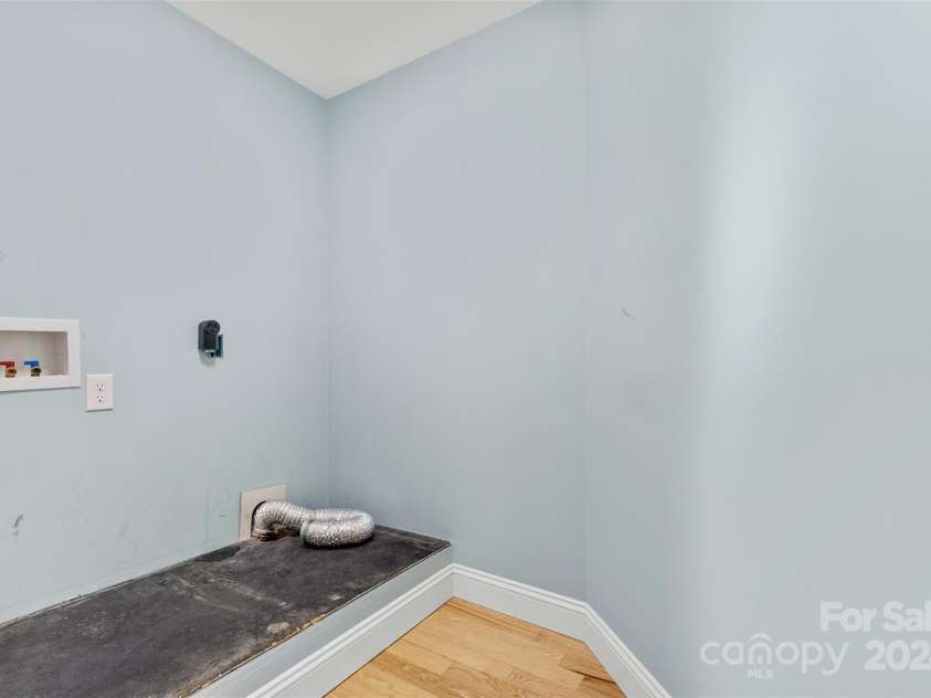 60 Sigmon Drum Road, Hickory, NC 28601.  MLS# CAR4208475, YatesRealty ID 2381. 