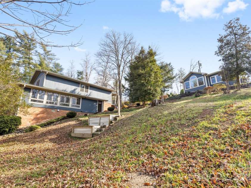 60 Sigmon Drum Road, Hickory, NC 28601.  MLS# CAR4208475, YatesRealty ID 2381. 