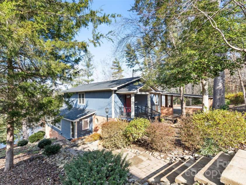 60 Sigmon Drum Road, Hickory, NC 28601.  MLS# CAR4208475, YatesRealty ID 2381. 