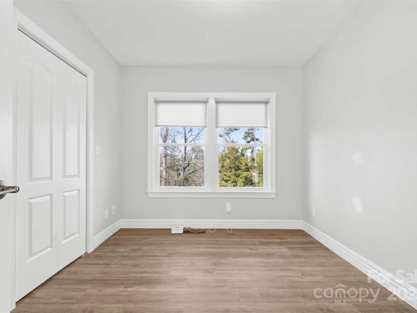 60 Sigmon Drum Road, Hickory, NC 28601.  MLS# CAR4208475, YatesRealty ID 2381. 