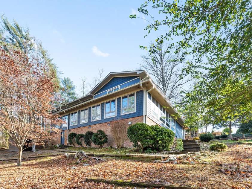 60 Sigmon Drum Road, Hickory, NC 28601.  MLS# CAR4208475, YatesRealty ID 2381. 