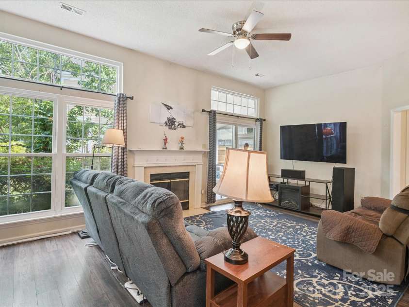 8323 Bedford Green Lane, Charlotte, NC 28215.  MLS# CAR4275537, YatesRealty ID 23810. Living Room