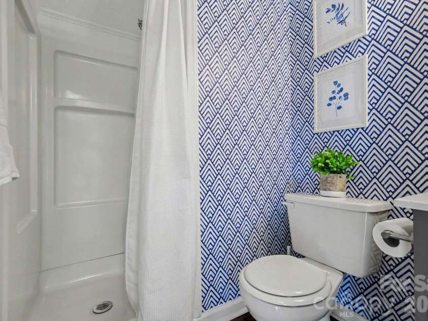 3100 Burkston Road, Charlotte, NC 28269.  MLS# CAR4357725, YatesRealty ID 23811. 