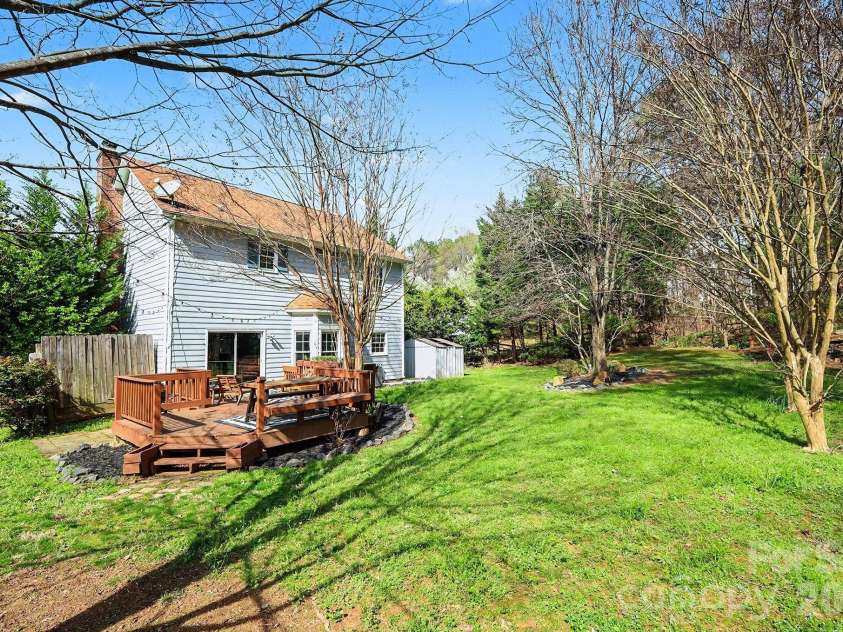 3100 Burkston Road, Charlotte, NC 28269.  MLS# CAR4357725, YatesRealty ID 23811. 