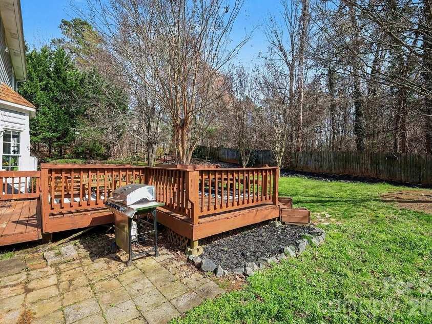 3100 Burkston Road, Charlotte, NC 28269.  MLS# CAR4357725, YatesRealty ID 23811. 