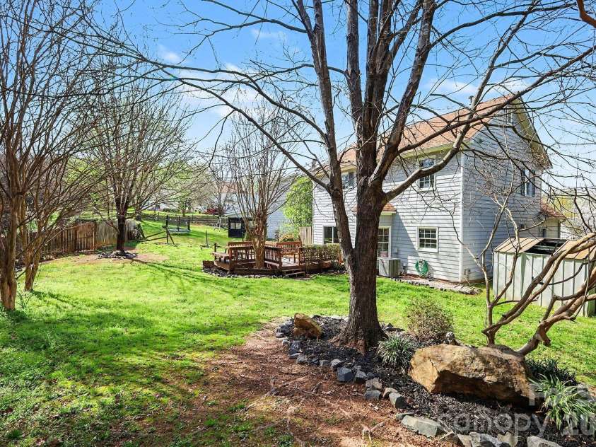 3100 Burkston Road, Charlotte, NC 28269.  MLS# CAR4357725, YatesRealty ID 23811. 