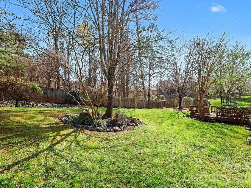 3100 Burkston Road, Charlotte, NC 28269.  MLS# CAR4357725, YatesRealty ID 23811. 