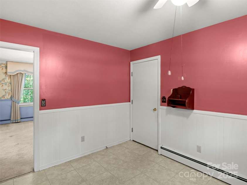 6 Ravenswood Road, Flat Rock, NC 28731.  MLS# CAR4276737, YatesRealty ID 23812. 