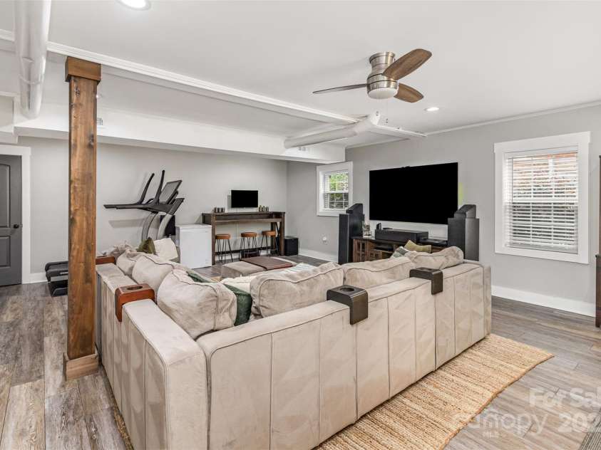 1621 Brookdale Avenue, Charlotte, NC 28210.  MLS# CAR4262821, YatesRealty ID 23813. Basement Great Room
