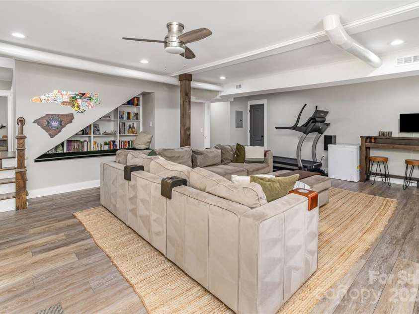 1621 Brookdale Avenue, Charlotte, NC 28210.  MLS# CAR4262821, YatesRealty ID 23813. Basement Great Room