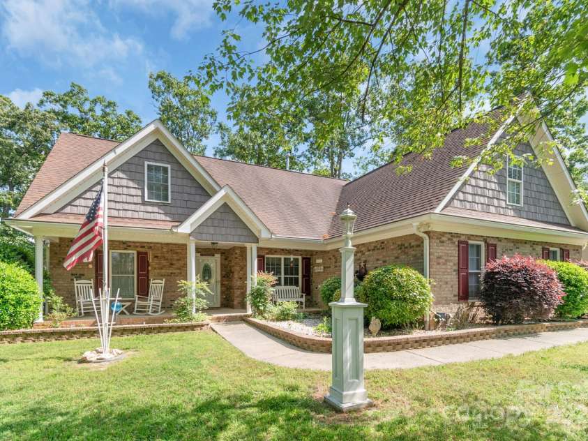 2020 Olde Towne Drive, Monroe, NC 28110.  MLS# CAR4255849, YatesRealty ID 23816. 