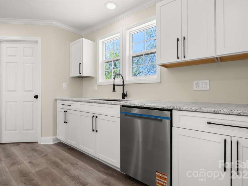 6525 Kershaw Camden Highway, Heath Springs, SC 29058.  MLS# CAR4247246, YatesRealty ID 23817. 