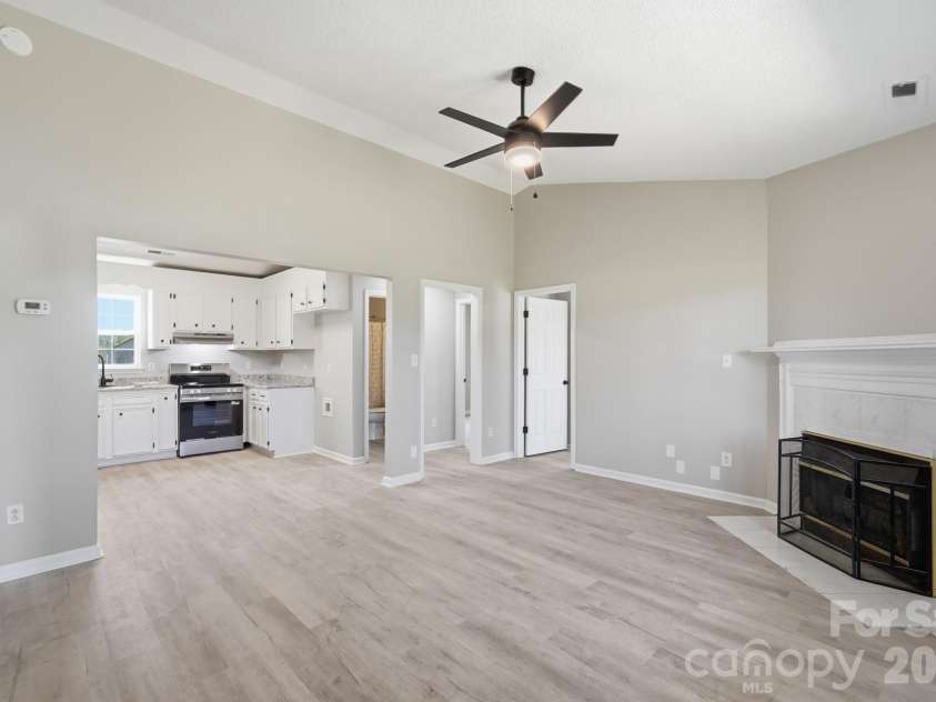 5011 Willow Run Drive, Monroe, NC 28110.  MLS# CAR4384168, YatesRealty ID 23818. 