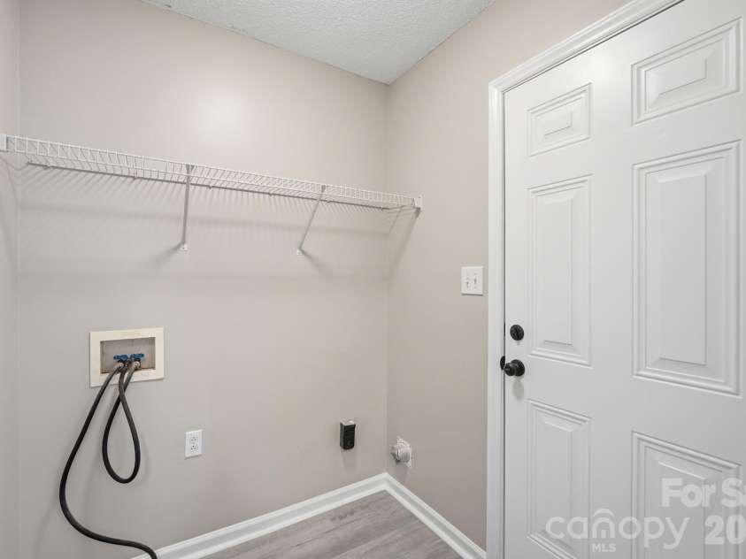 5011 Willow Run Drive, Monroe, NC 28110.  MLS# CAR4384168, YatesRealty ID 23818. 