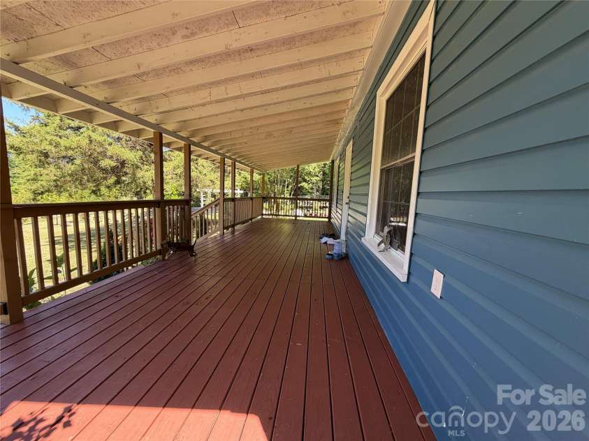 6228 Freedom Drive, Charlotte, NC 28214.  MLS# CAR4379897, YatesRealty ID 23819. FRONT