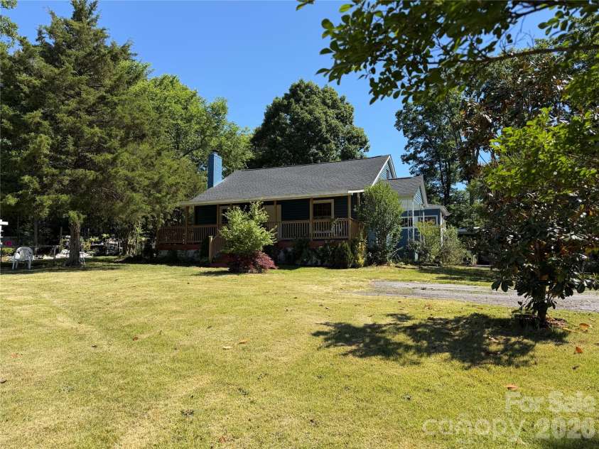 6228 Freedom Drive, Charlotte, NC 28214.  MLS# CAR4379897, YatesRealty ID 23819. FRONT